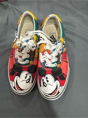Vans x Disney ' Mickey Mouse Classic Low-Top Sneakers - Multicolor size 6 Womens